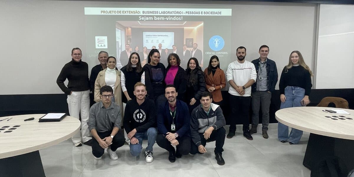 Acadêmicos de Ciências Contábeis da FAG Toledo atuam como consultores para empresas da região