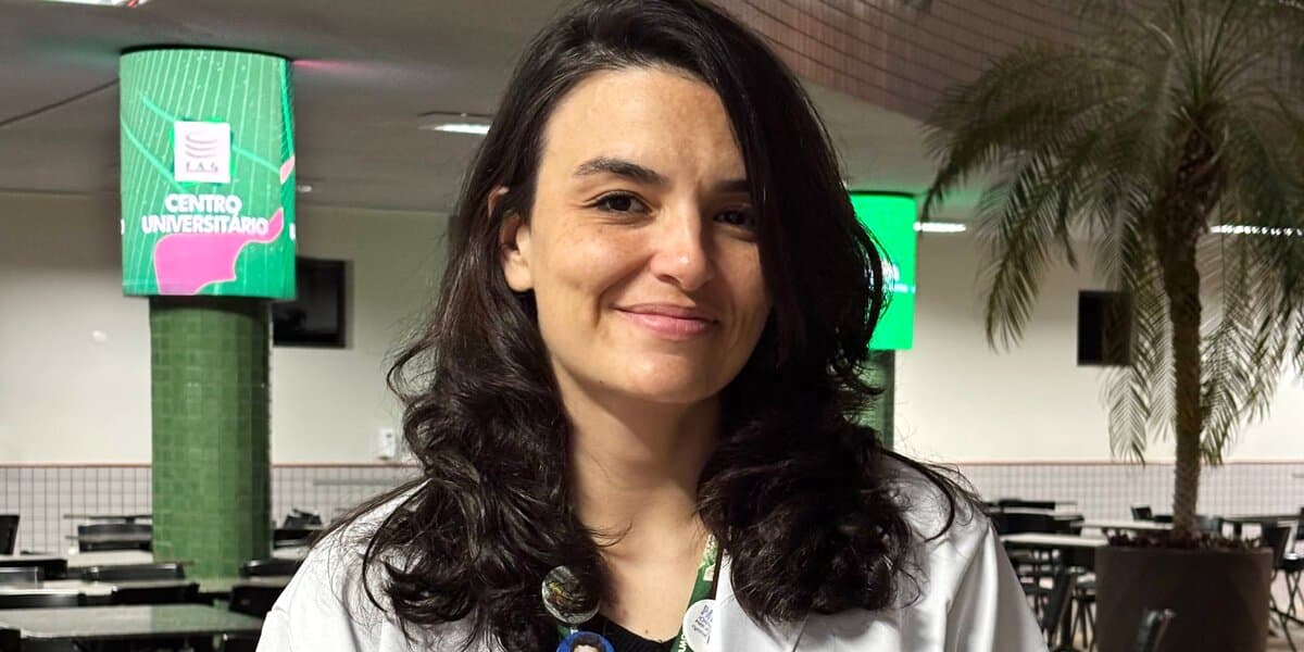 Professora do Centro FAG conclui mestrado com pesquisa sobre os sentidos da educação midiática