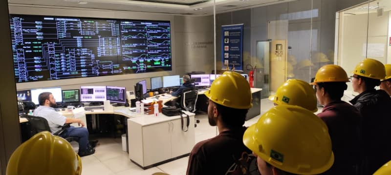 Cursos de Engenharias participam de visita técnica à Usina Hidrelétrica de Itaipu