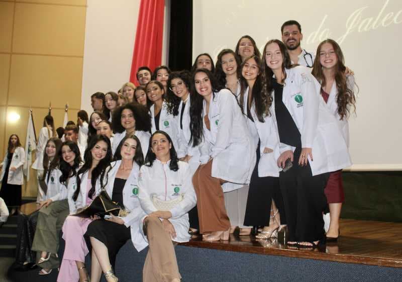 Turma 30 de Medicina participa da Cerimônia do Jaleco