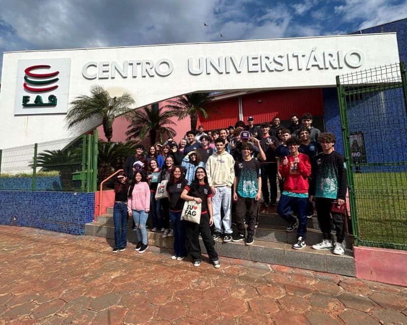 Alunos do Colégio Jardim Porto Alegre visitam estrutura e cursos do Núcleo COMFAG