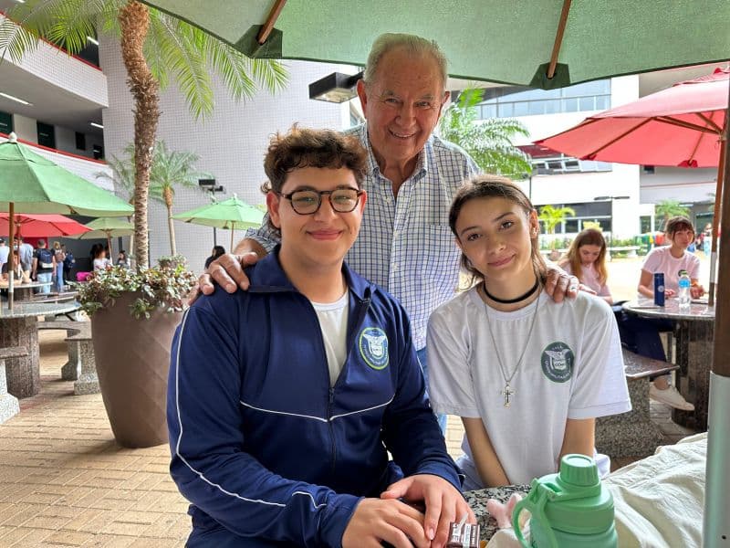 Mais de 5 mil alunos participam da 36ª Feira das Profissões do Centro FAG