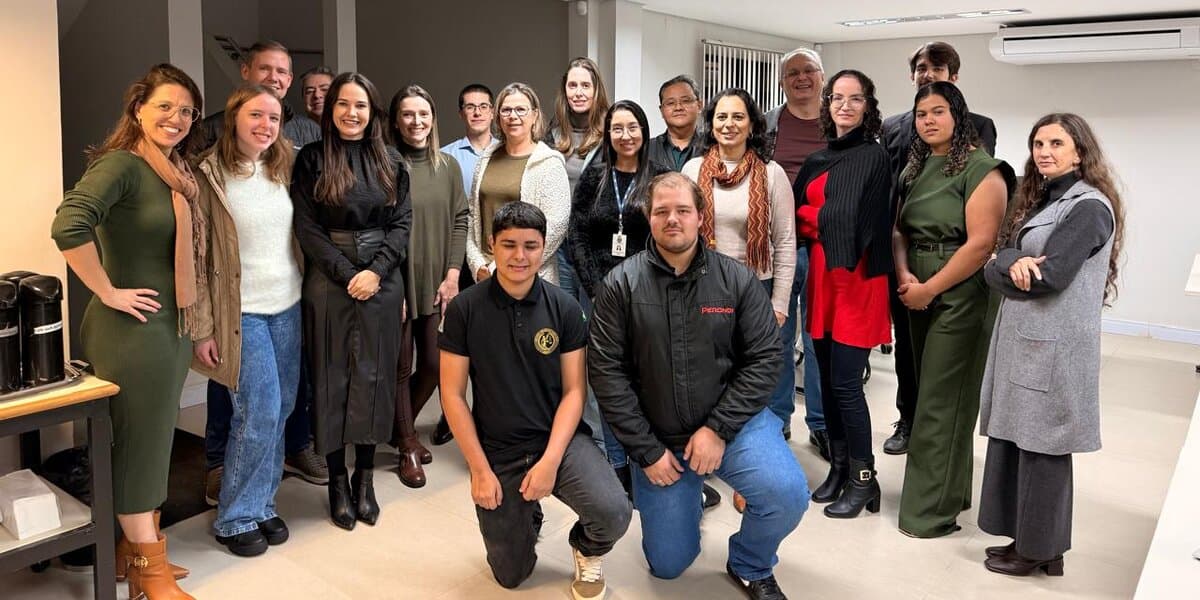 Acadêmicos de Direito da FAG Toledo realizam visita técnica à Justiça Federal