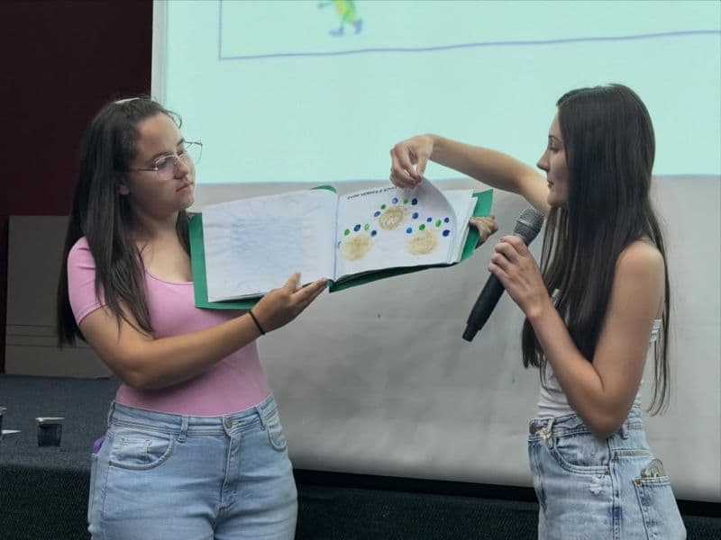 PIBID encerra atividades de 2025 com apresentações, trocas e reconhecimento